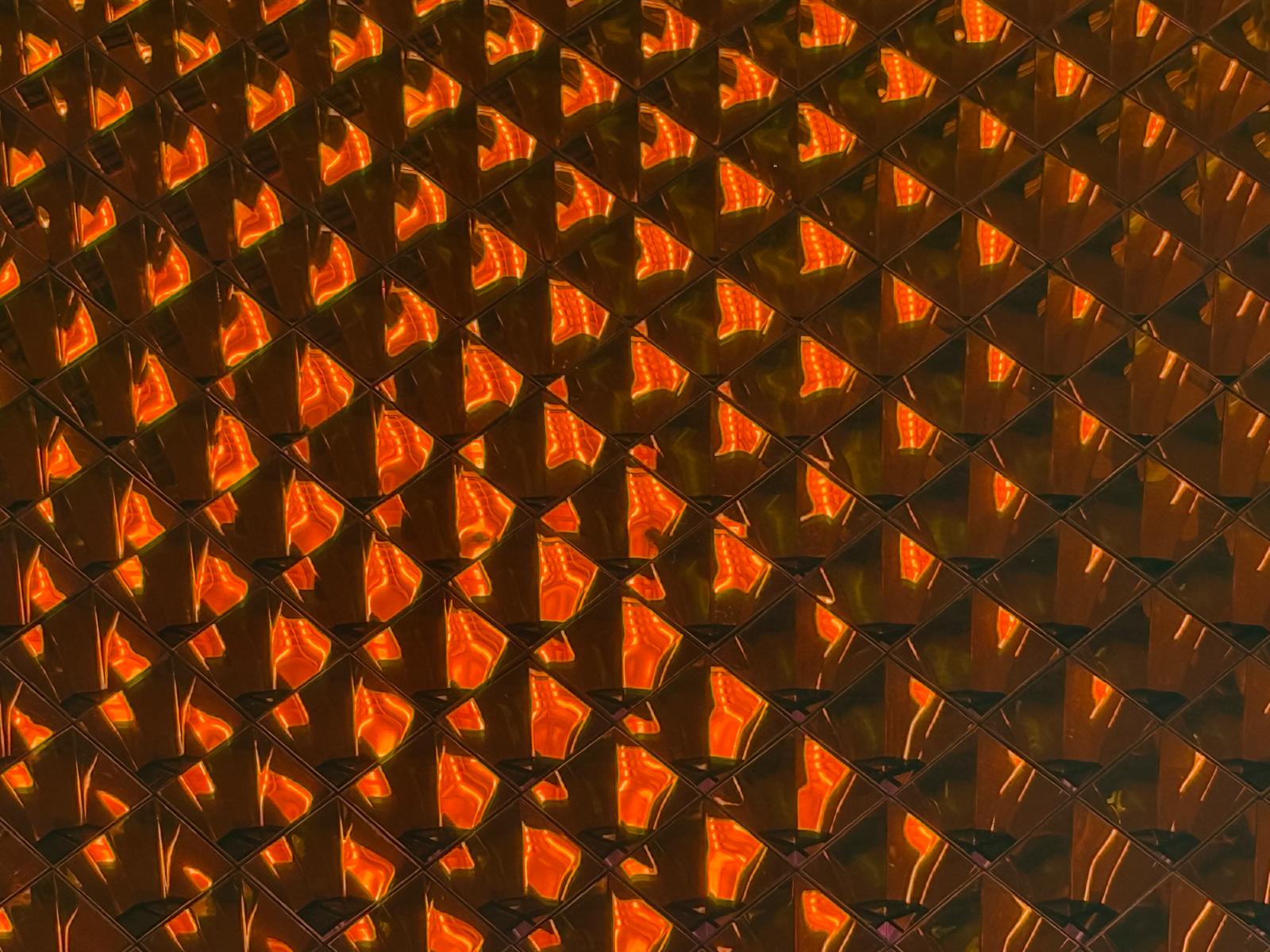 Placeholder: Original electroformed reflector and adapter hat (ftpr-original-electroformed-reflector.jpg)